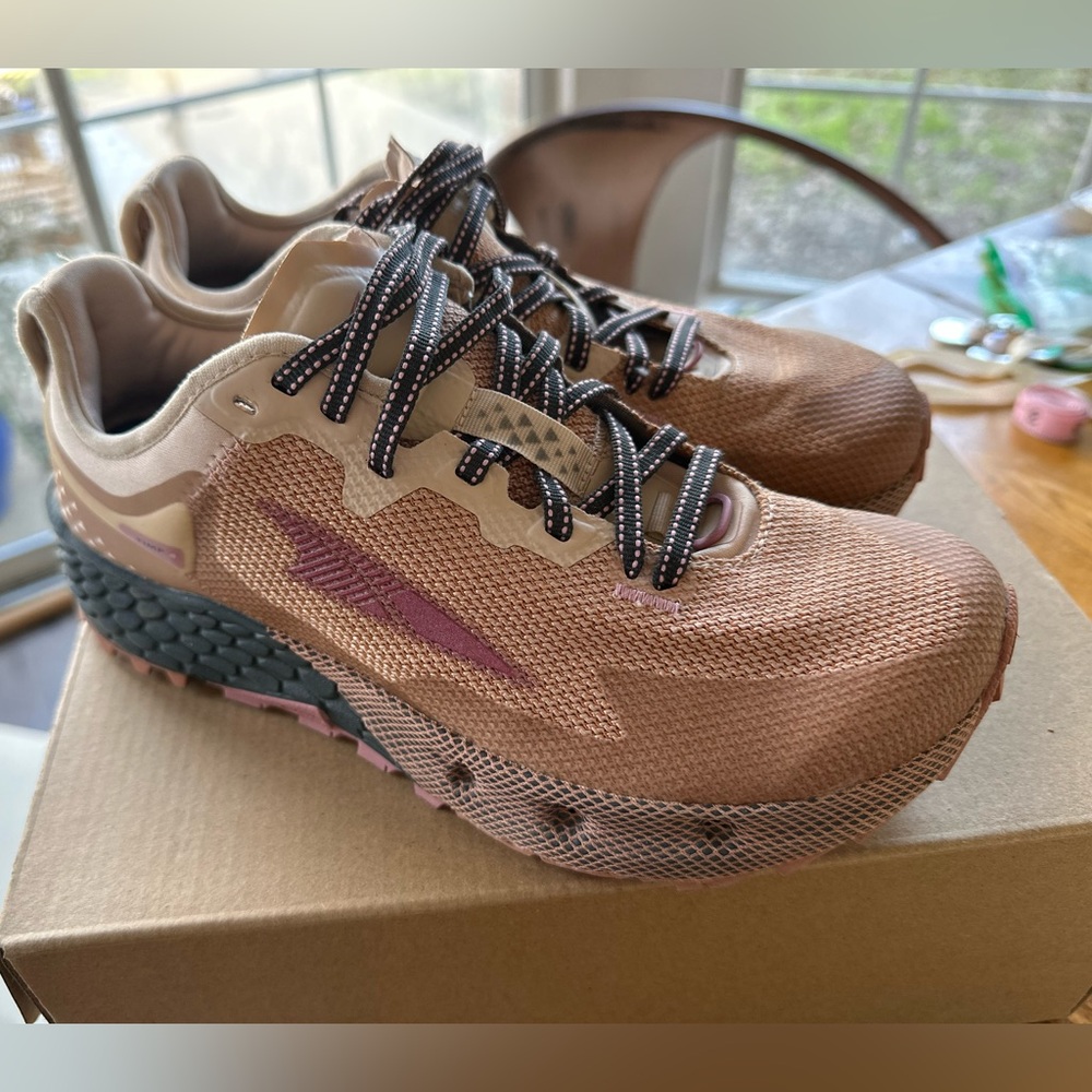 Altra Timp 4
Women’s size 7